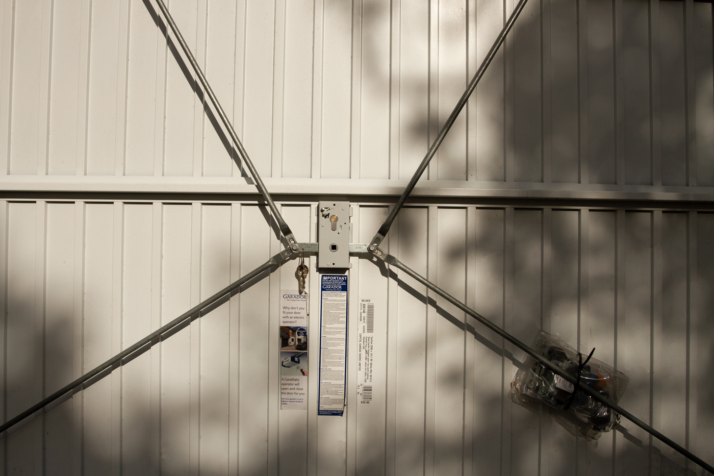 Garador Carlton Vertically Ribbed Retractable Garage Door in White