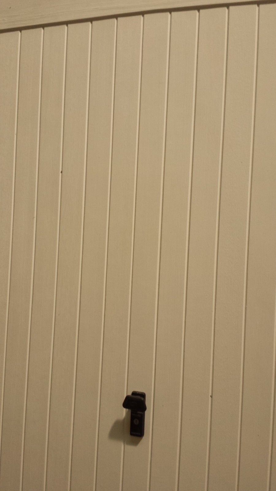 Wessex 3 Crown Avonbrook Vertically Ribbed in White Woodgrain