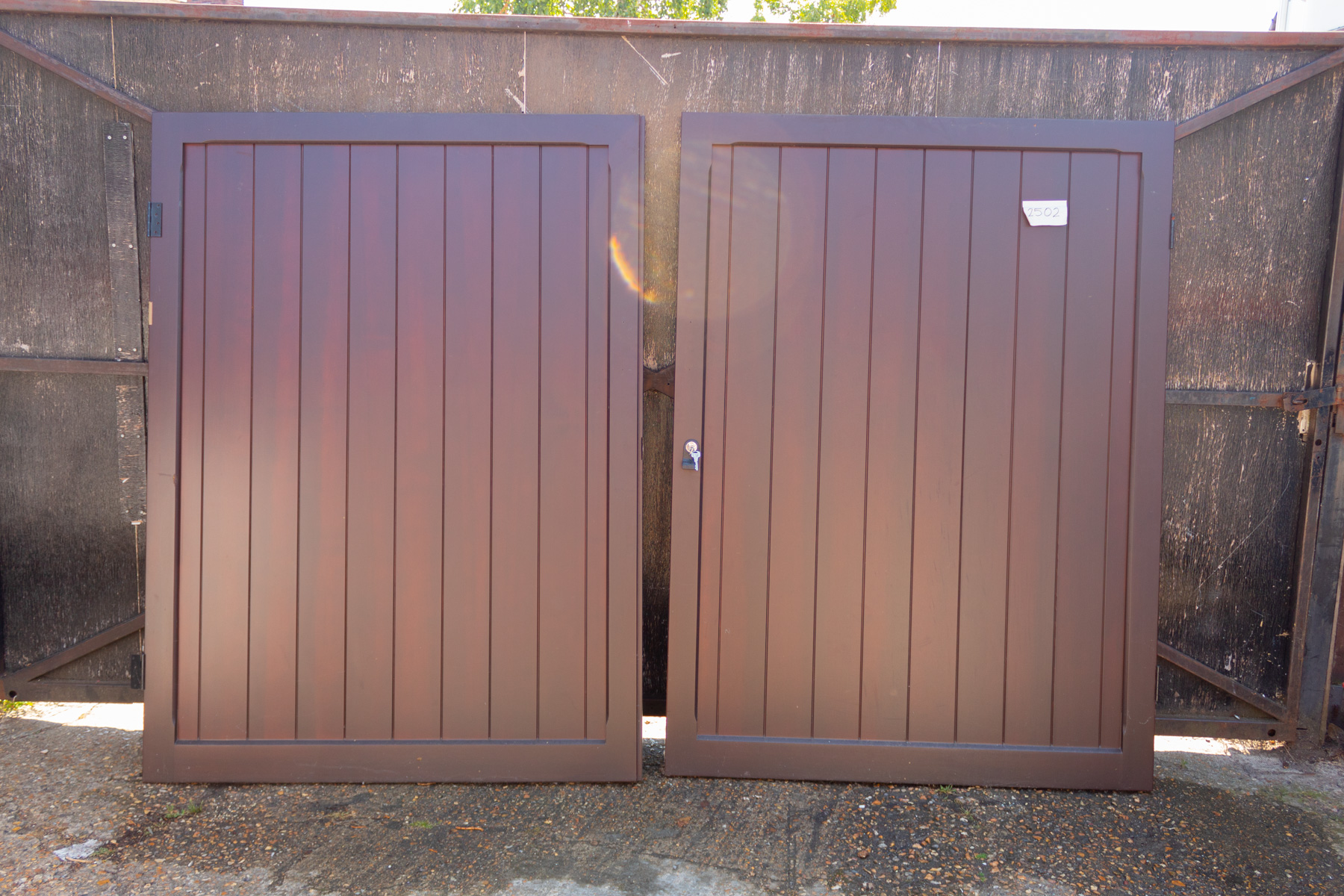 Woodrite Chalfont Vertical with Border in Walnut