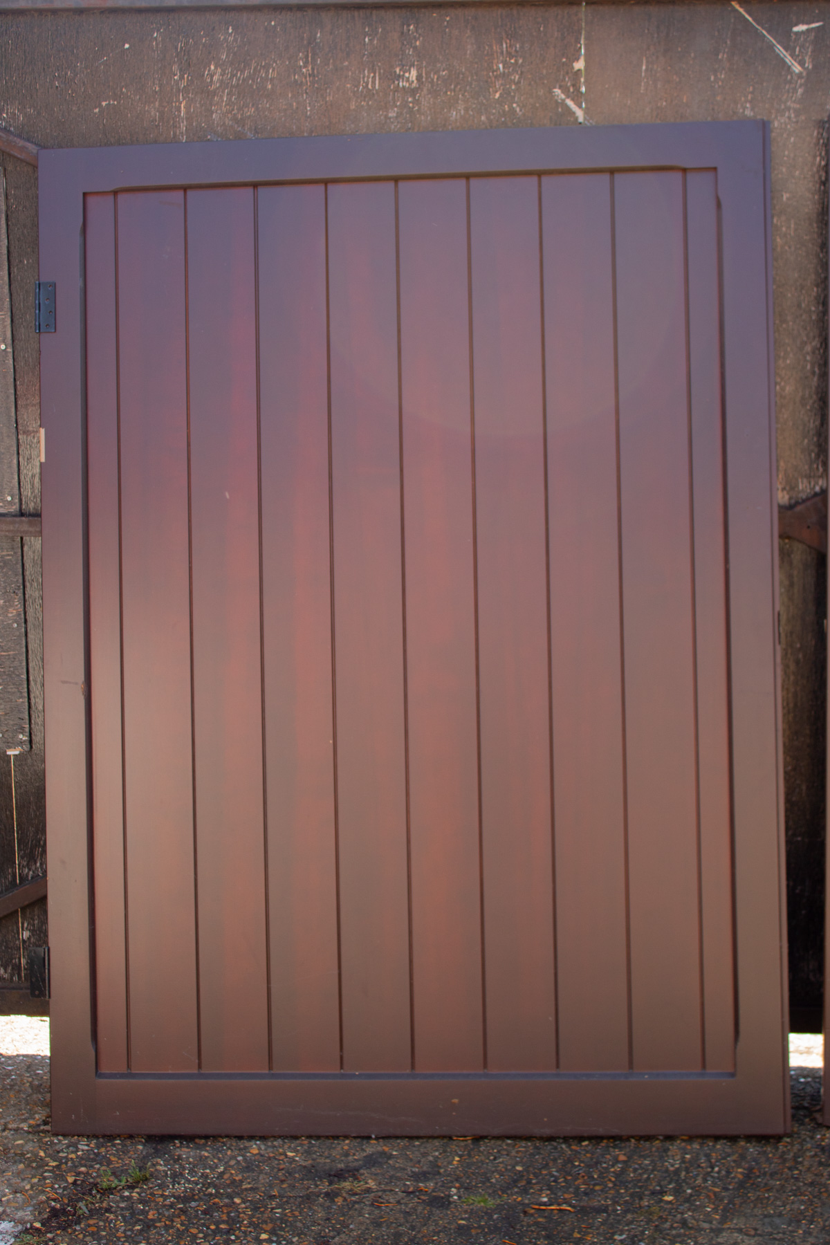 Woodrite Chalfont Vertical with Border in Walnut