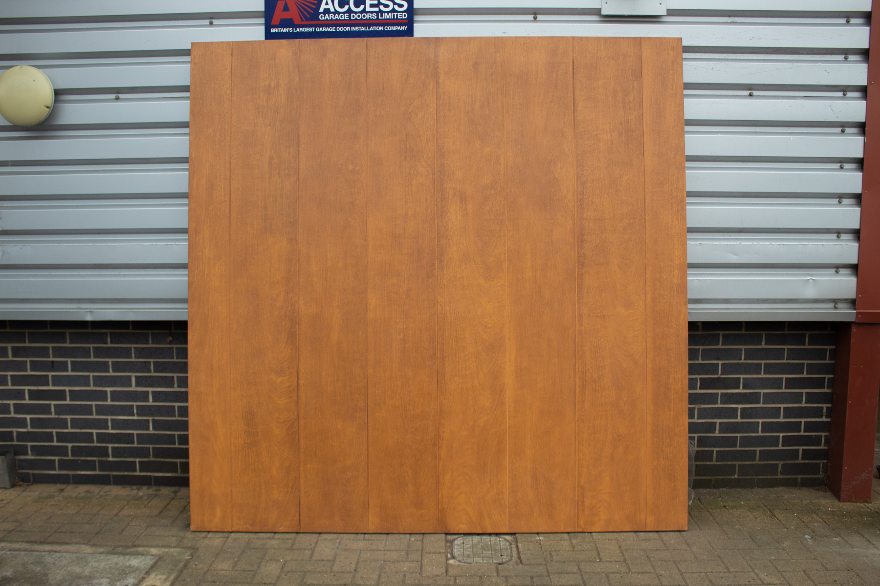 Meridian Neptune Wide Vertical Rib in Burma Teak