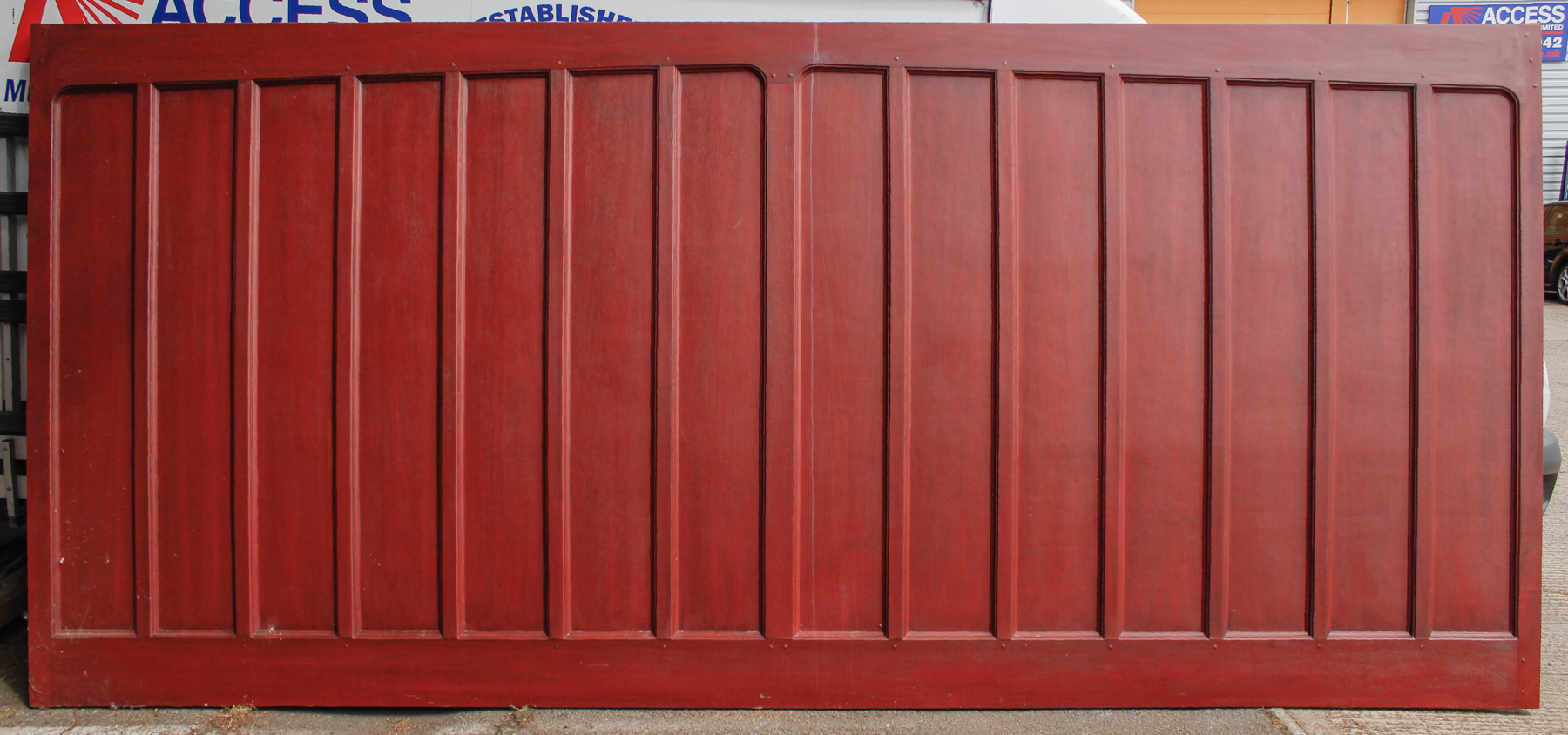 Wessex Pembroke Tudor in Red Mahogany