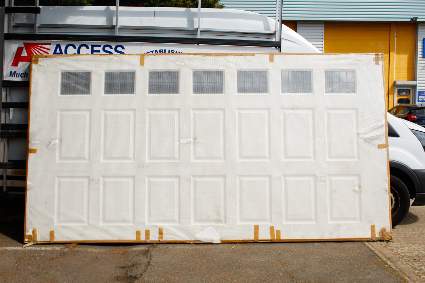 Garador Arden (W) Georgian with Windows in White Gloss