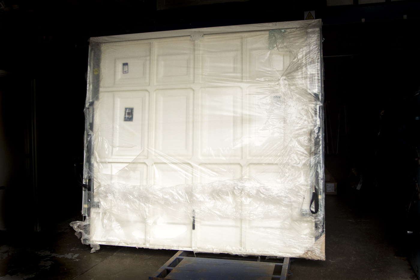 Wessex Georgian Tall 3C Retractable Up and Over Garage Door White