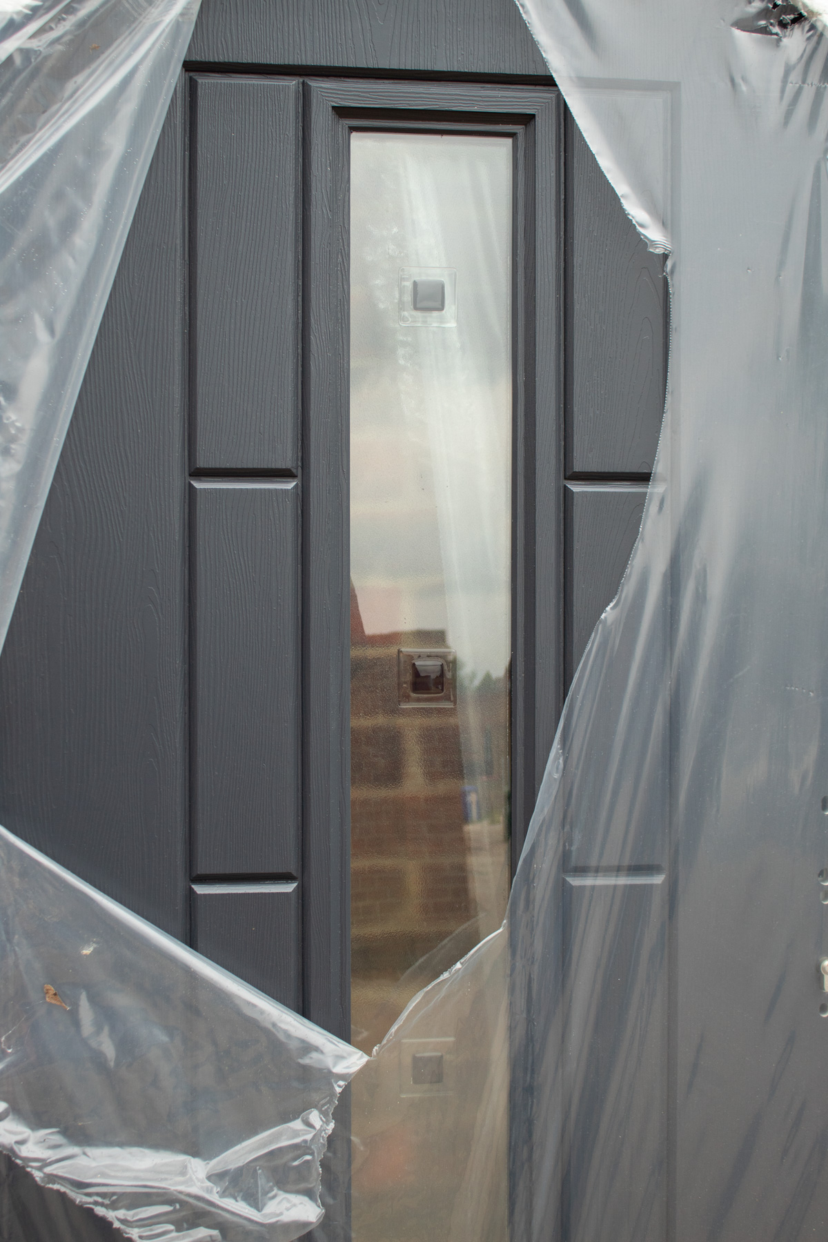 Rockdoor Vermont LH Opening Inwards with Quadra Glass + S-Lite in Anthracite