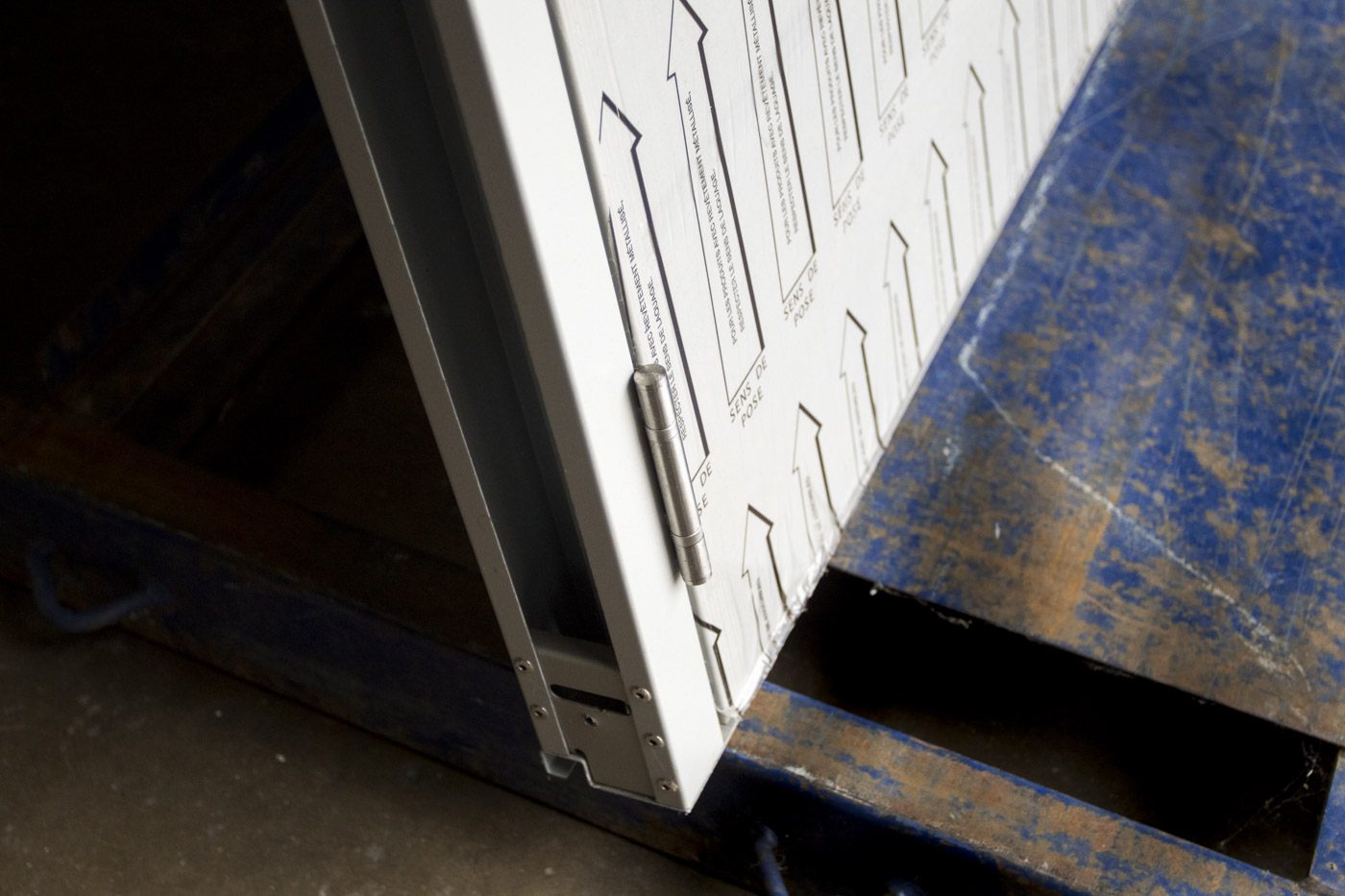 GDS Durapass Personnel Door Linear M Ribbed with Window in Goosewing Grey