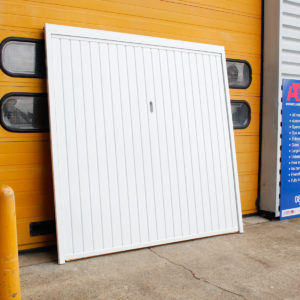 Cardale Gemini Vertically Ribbed in White