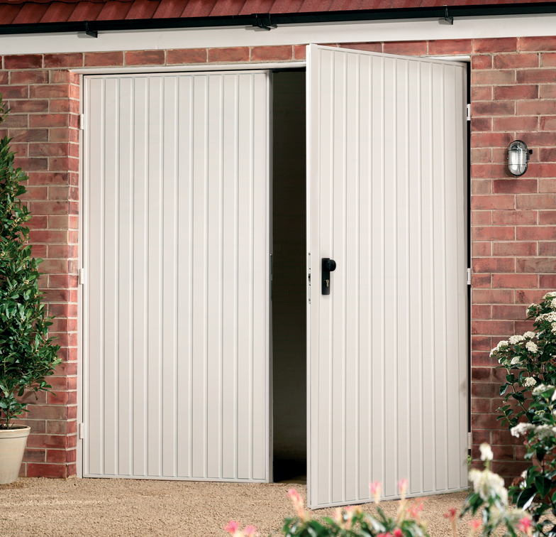 Garador Carlton-SH Side Hinged Garage Door