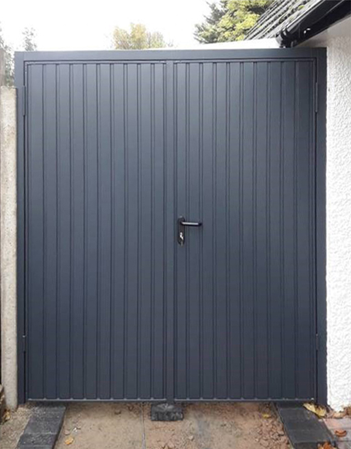 Garador Carlton, 50:50 Side Hinged Garage Doors