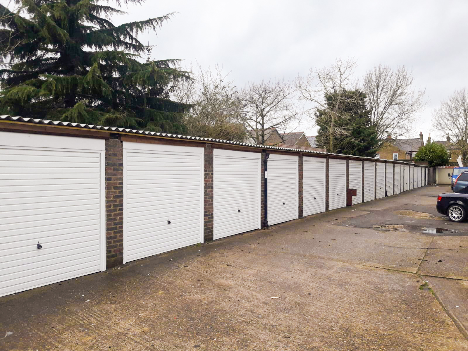 19x Hormann 2002 Canopy Steel Up & Over Horizontal Garage Doors Finished in Traffic White