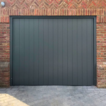 Woodrite Northwold Retractable Garage Door