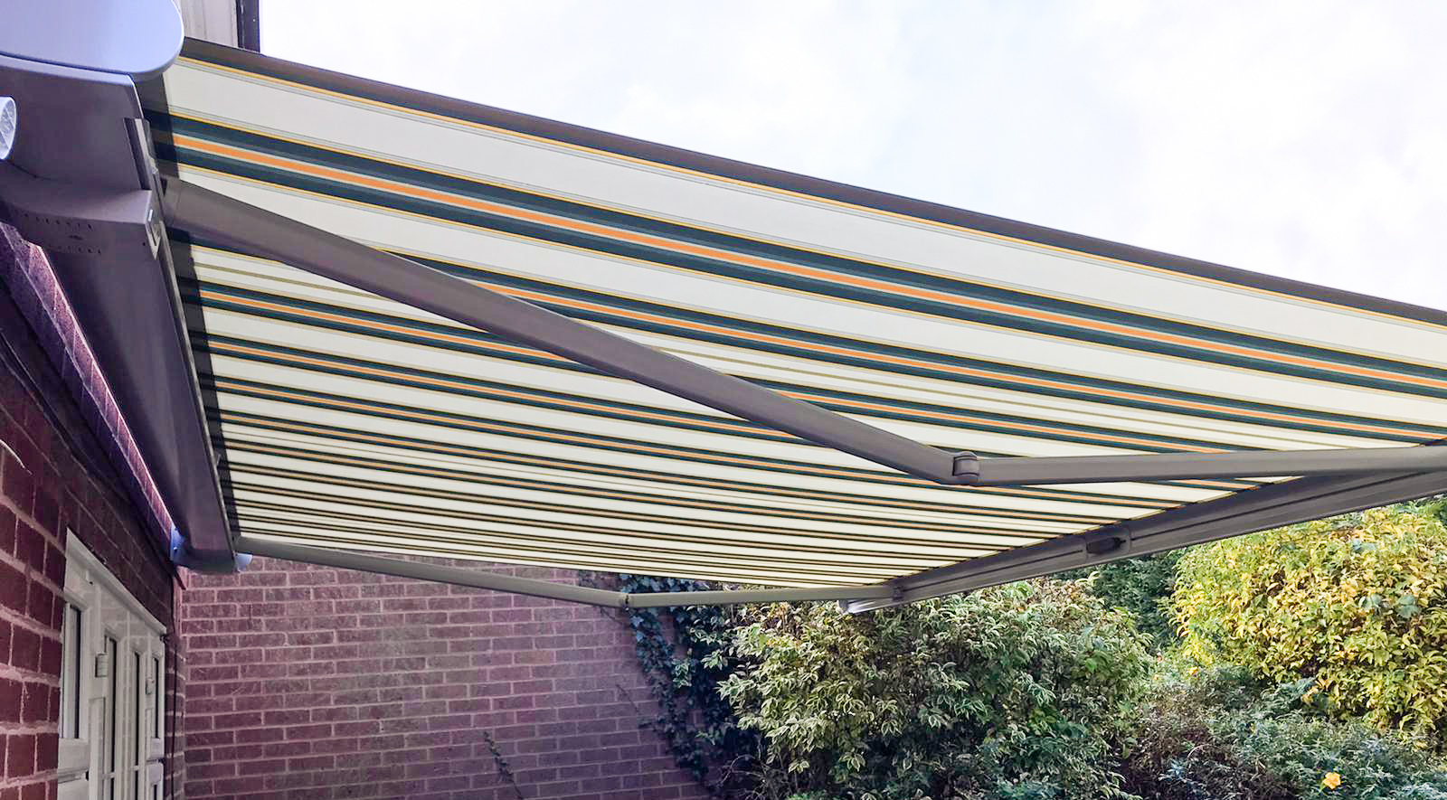 Markilux 6000 Awning Finished in Metallic Aluminium