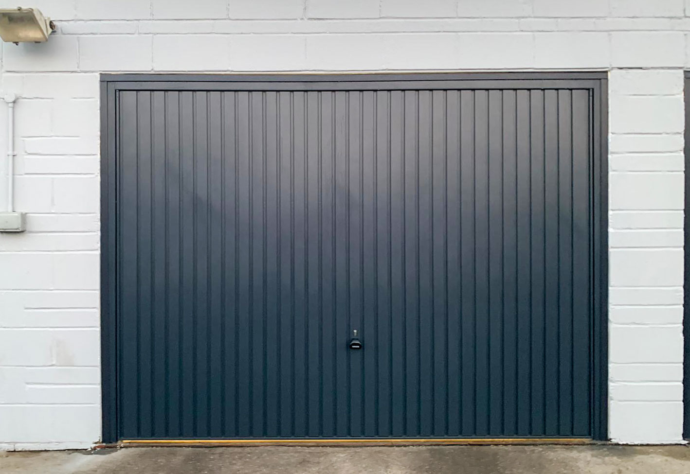 Garador Carlton Canopy Garage doors in Anthracite Grey
