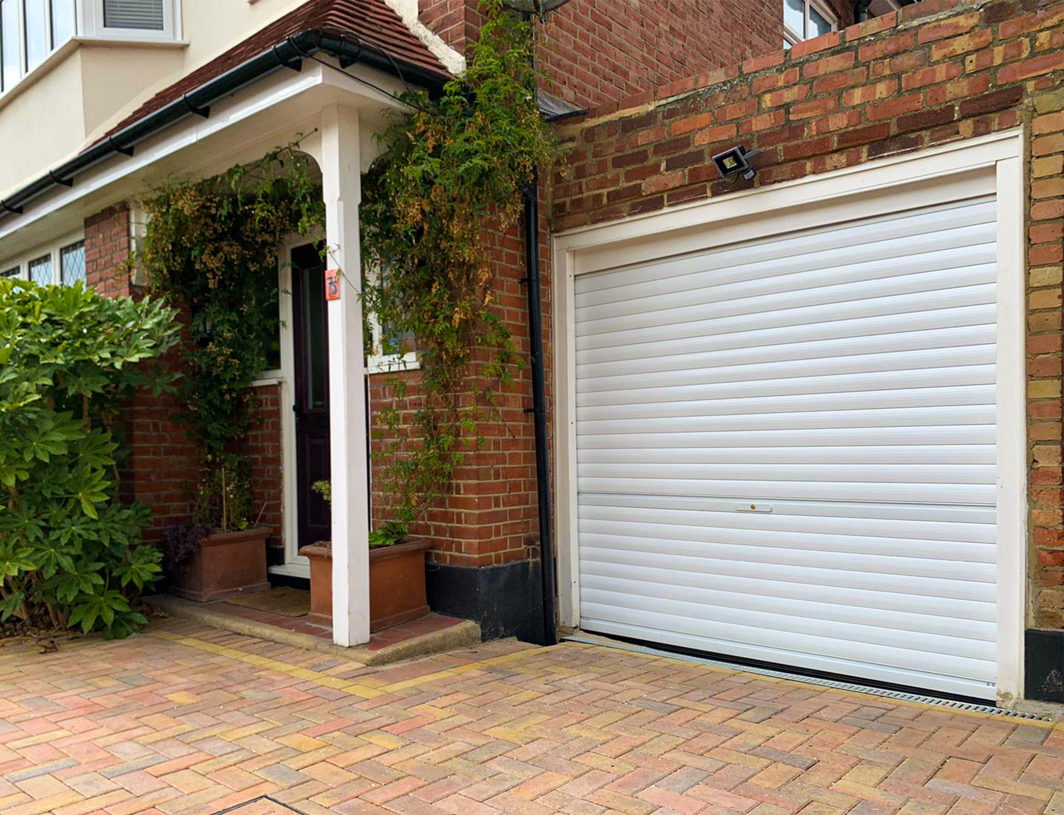 SWS SeceuroGlide Manual Roller Garage Door Finished in White