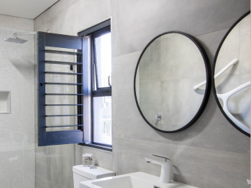 SeceuroStyle Plantation Shutters