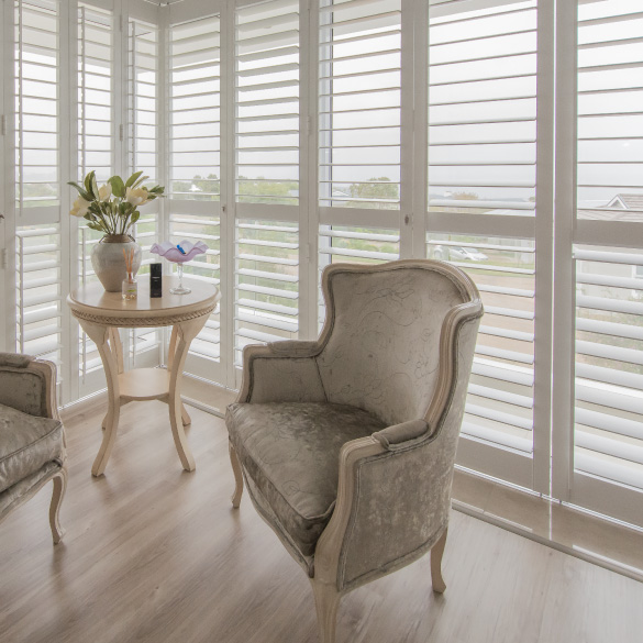 SeceuroStyle Plantation Shutters