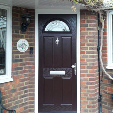 Truedor Monet TR1E Composite Entrance Door Finished in Rosewood Wood Grain