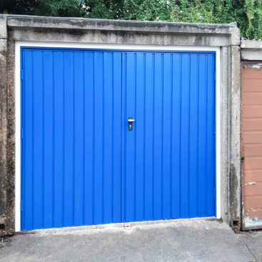 Fort Vertical Steel Side Hinged Garage Door in Signal Blue