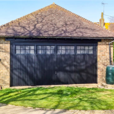 Garador Salisbury Steel Double Retractable Up-and-Over Garage Door