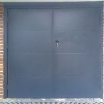 2 x Fort, Large H-Ribbed, Side-Hinged Doors